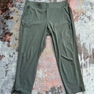 Athleta mid rise ankle Brooklyn pants Olive Green